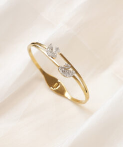 Elegant Gold Swan Inlaid Zircon Bangle