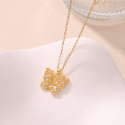 Elegant Zircon Butterfly Gold-Plated Necklace Picture1 - Eriy Gift