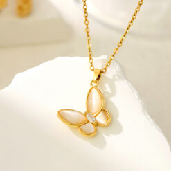 Ethereal Pearlized Butterfly Pendant Necklace Chic Gift Picture1 - Eriy Gift