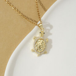 Minimalist Zirconia Gold Turtle Pendant Necklace picture1 - Eriy Gift