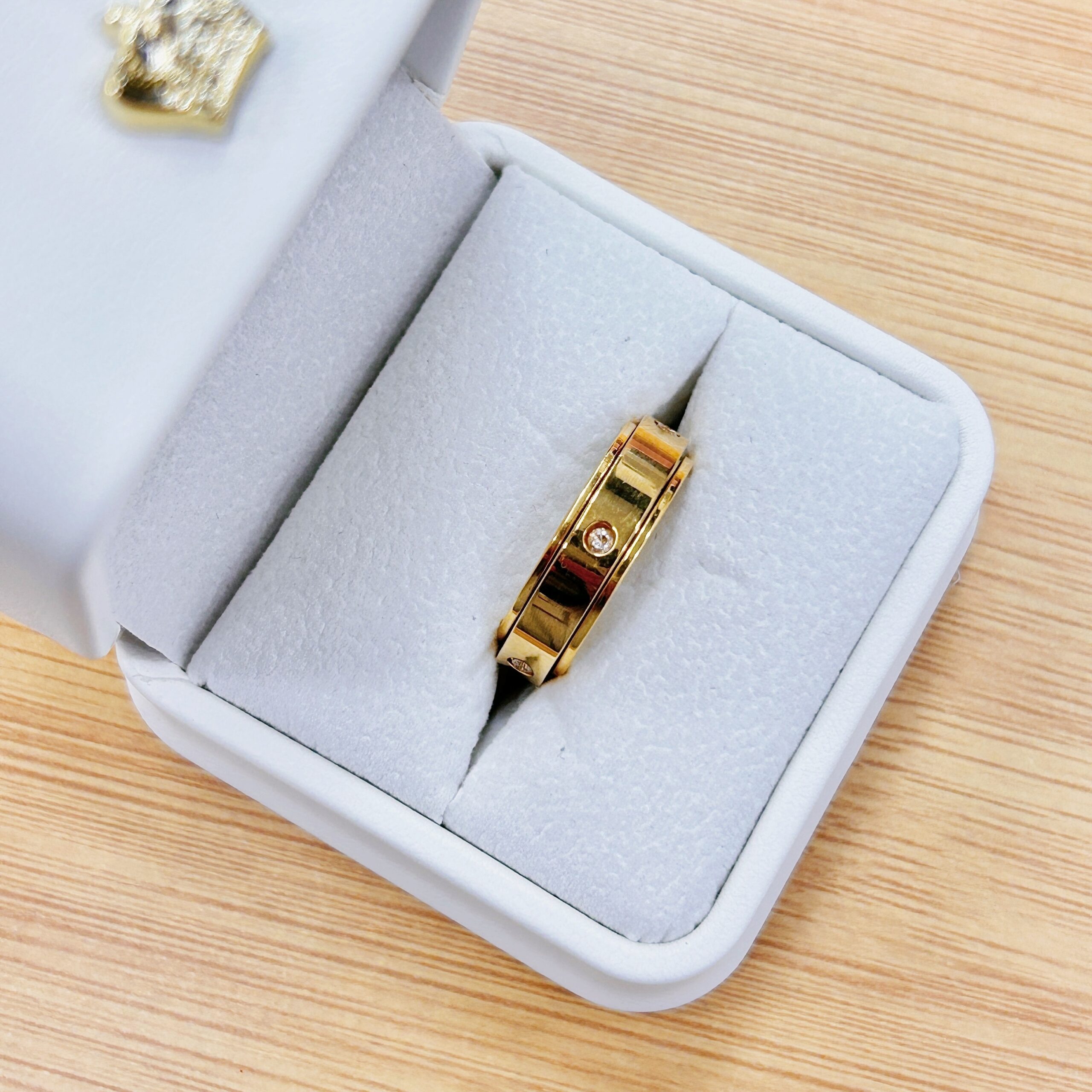 Gold Dual Band Spinning Zircon Cartier Ring picture1 - Eriy Gift