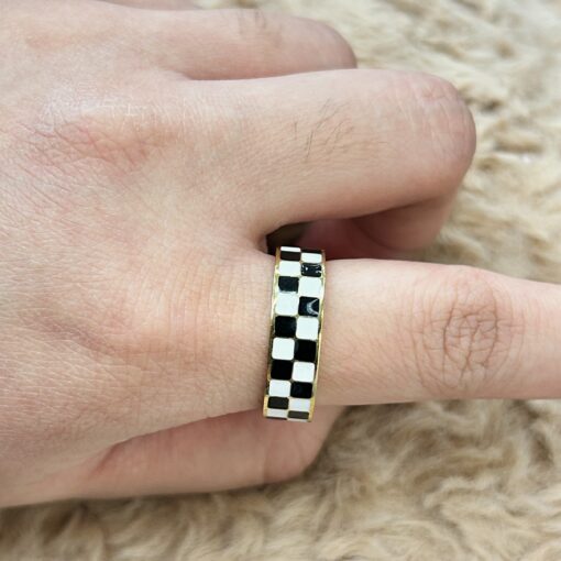 Minimalist Checkerboard Gold Flat Band Ring - Eriy Gift