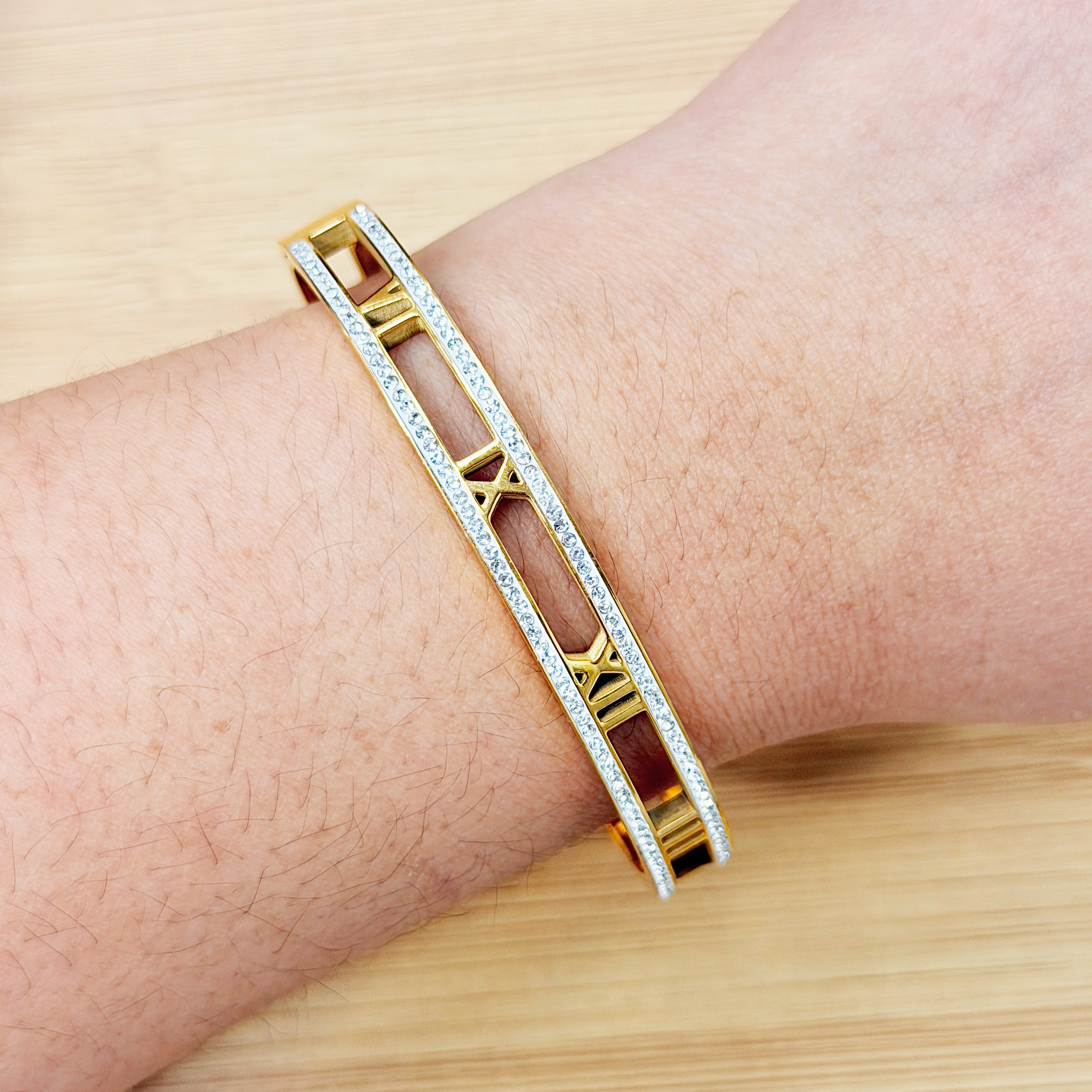 Dual Band Hollow Roman Number Zircon Bangle